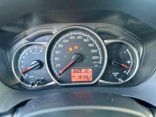 Toyota Yaris 2015 1.0 VVT-i TENDANCE-thumb-10