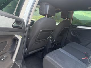 Volkswagen Tiguan 2019-thumb-4