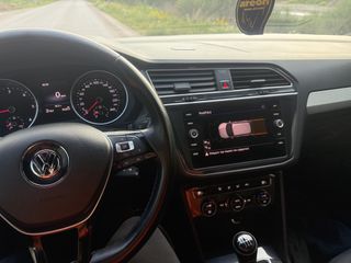 Volkswagen Tiguan 2019-thumb-21