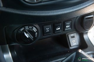 Nissan Navara 2018 DoubleCab 2.3dCi 160HP 4X4 ΜΠΛΟΚΕ 6ΤΑΧΥΤΟ ΟΘΟΝΗ EU6-thumb-29
