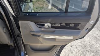 Land Rover Range Rover Sport 2010 HSE 3.0 Diesel-thumb-17