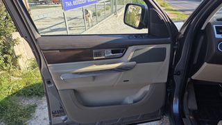 Land Rover Range Rover Sport 2010 HSE 3.0 Diesel-thumb-18