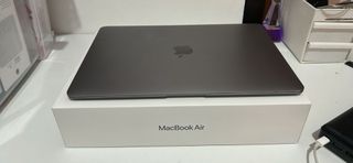 MacBook Air 13 , M1