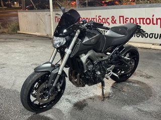 Yamaha MT-09 2015-thumb-2