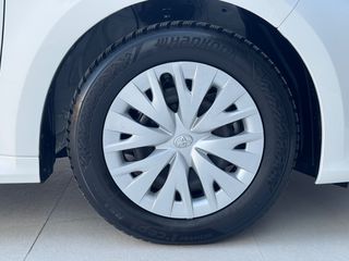 Toyota Yaris 2023 1.5 HYBRID-thumb-29
