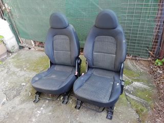 ΔΥΟ ΚΑΘΙΣΜΑΤΑ ΕΜΠΡΟΣ ΓΙΑ MITSUBISHI COLT 5 ΘΥΡΟ ΜΟΝΤΕΛΟ 2005-2010