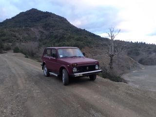 Lada Niva 1997-thumb-15