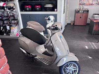 Piaggio Primavera 125 2026 ΔΩΡΟ ΣΧΑΡΑ ΠΑΤΩΜΑΤΟΣ ΒΑΛΙΤΣΑ ΠΛΑΤΗ-thumb-3