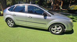 Ford Focus 2006-thumb-3