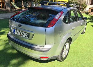 Ford Focus 2006-thumb-5