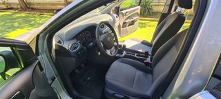 Ford Focus 2006-thumb-9