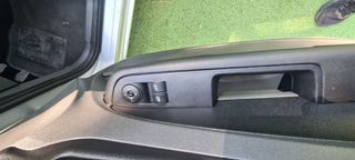 Ford Focus 2006-thumb-16