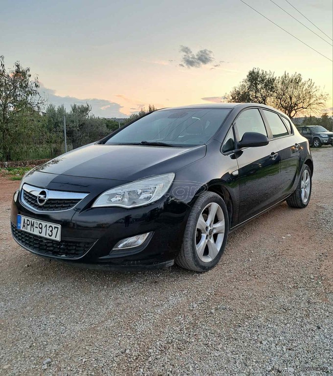 Opel Astra 2010 J