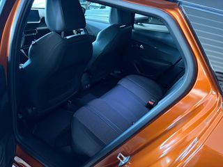 Peugeot 2008 2020-thumb-5