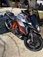 KTM 1290 Super Duke GT 2017