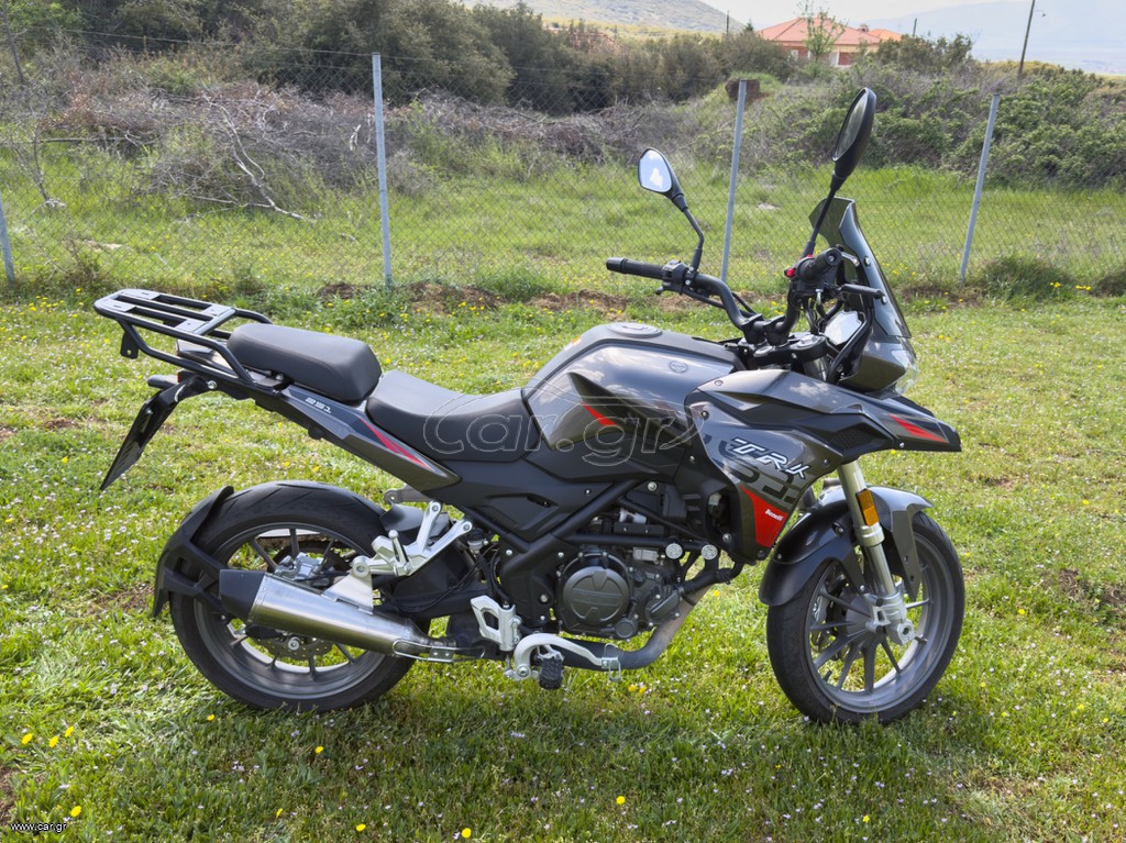 Benelli TRK 251 2023