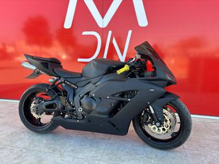 Honda CBR 1000RR 2005 FIREBLADE