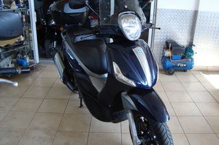 Piaggio Beverly 350 2013 BEVERLY 350 i SPORT TOURIHGK-thumb-6