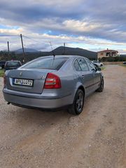 Skoda Octavia 2006 MPI 1.6-thumb-5