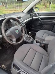 Skoda Octavia 2006 MPI 1.6-thumb-10