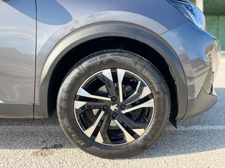 Peugeot 2008 2020 GT LINE-thumb-10