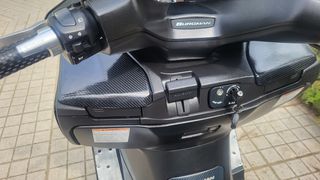 Suzuki Burgman 400 2009-thumb-47