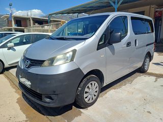 Nissan Evalia 2011-thumb-2