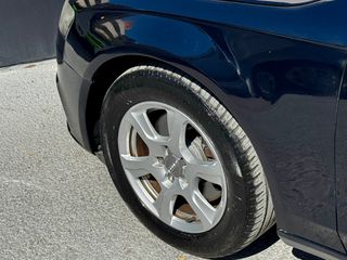 Audi A4 2009-thumb-9