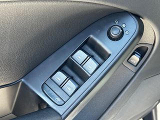 Audi A4 2009-thumb-25