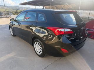 Hyundai i 30 2013 1,4c.c 90 hp STATION WAGON CRDi 16V  6 M/T-thumb-9