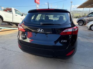 Hyundai i 30 2013 1,4c.c 90 hp STATION WAGON CRDi 16V  6 M/T-thumb-6