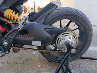 Ducati Hypermotard 939 2018-thumb-10