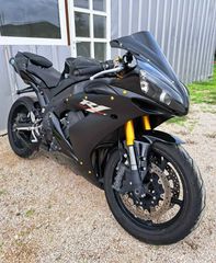 Yamaha YZF-R1 2004-thumb-1