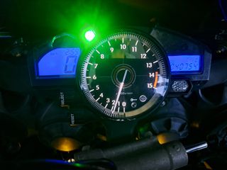 Yamaha YZF-R1 2004-thumb-13