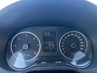 Volkswagen Polo 2014 BLUEMOTION-thumb-25