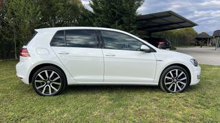 Volkswagen Golf 2016 GTE EURO 6 204PS-thumb-5