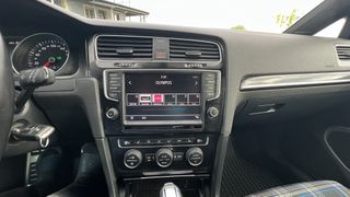 Volkswagen Golf 2016 GTE EURO 6 204PS-thumb-20