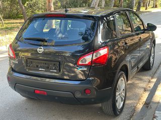 Nissan Qashqai 2011-thumb-4