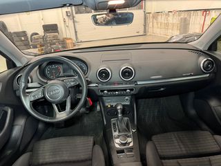 Audi A3 2018-thumb-3