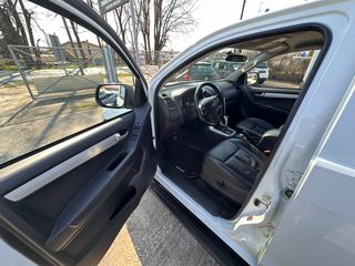 Isuzu D-Max 2017 D-MAX LS TURBO DIESEL 2,5-thumb-4
