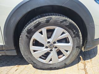 Volkswagen Taigo 2023-thumb-8