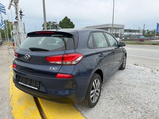 Hyundai i 30 2017 1.4cc 140HP NAVI KAMERA LED-thumb-3