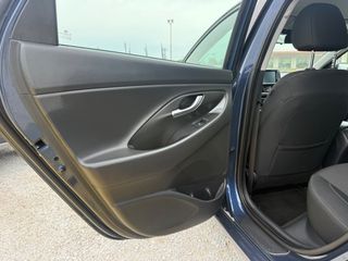 Hyundai i 30 2017 1.4cc 140HP NAVI KAMERA LED-thumb-36