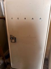 ΙΖΟΛΑ  vintage refrigerator 1956