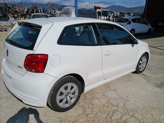 Volkswagen Polo 2010 BLUEMOTION-thumb-4