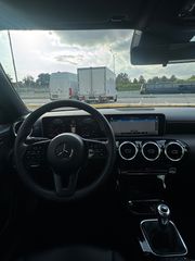 Mercedes-Benz A 200 2018-thumb-8