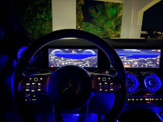 Mercedes-Benz GLA 250 2022 PANORAMA/LED LIGHTS/AMBIENT/CAMERA-thumb-38