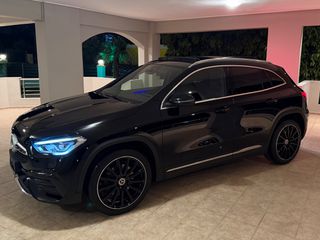 Mercedes-Benz GLA 250 2022 PANORAMA/LED LIGHTS/AMBIENT/CAMERA-thumb-2