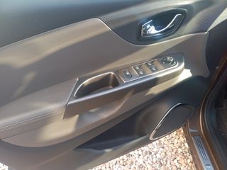 Renault Captur 2016 ICONIC! FULL EXTRA!-thumb-20