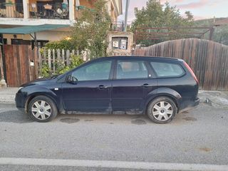 Ford Focus 2005 1.6 Duratec Ti-VCT 16V GHIA-thumb-5